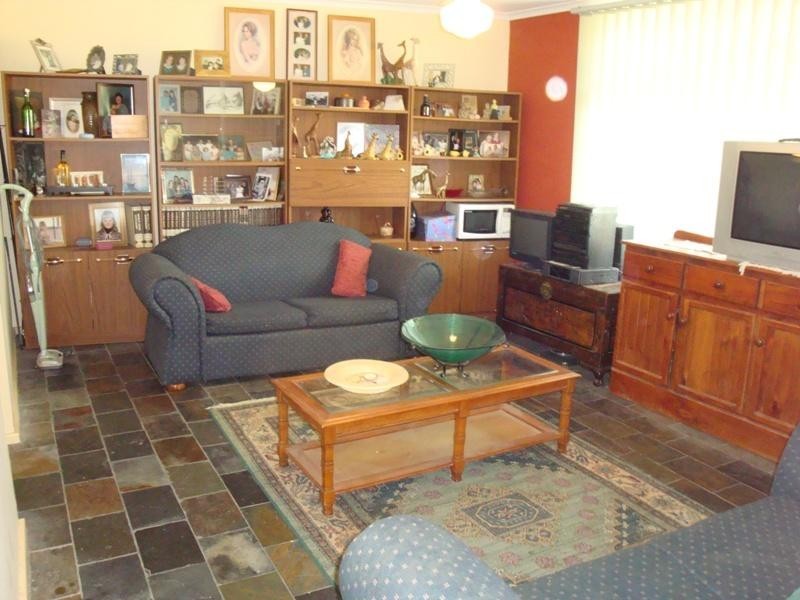 17 Counter Road, Elizabeth Downs SA 5113