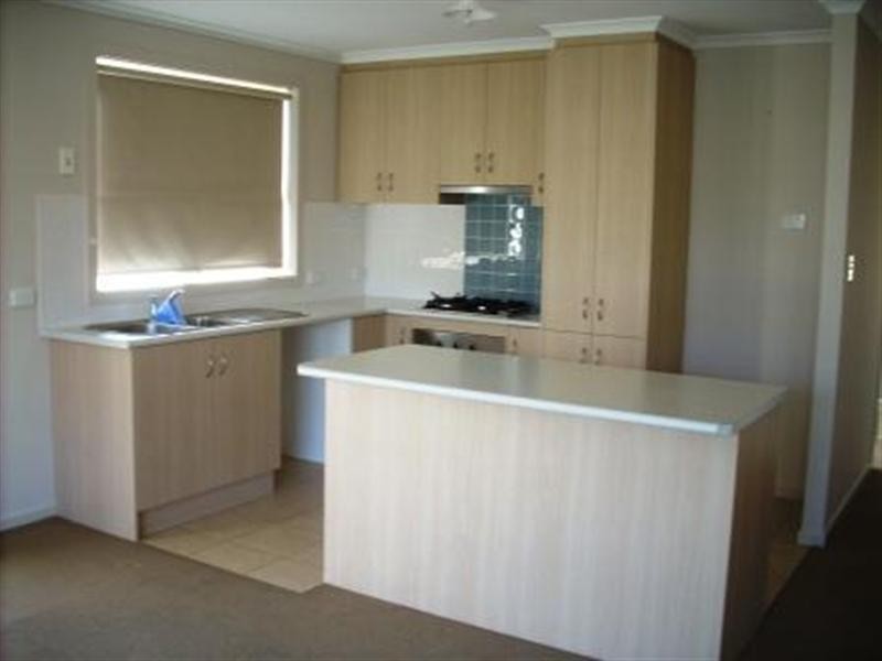 43 Lakeside Drive, Andrews Farm SA 5114