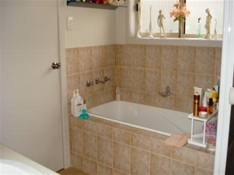 29 Hamra Drive, Smithfield SA 5114