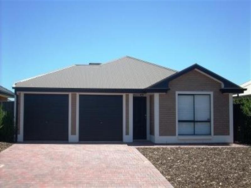 10 Lakeside Drive, Andrews Farm SA 5114
