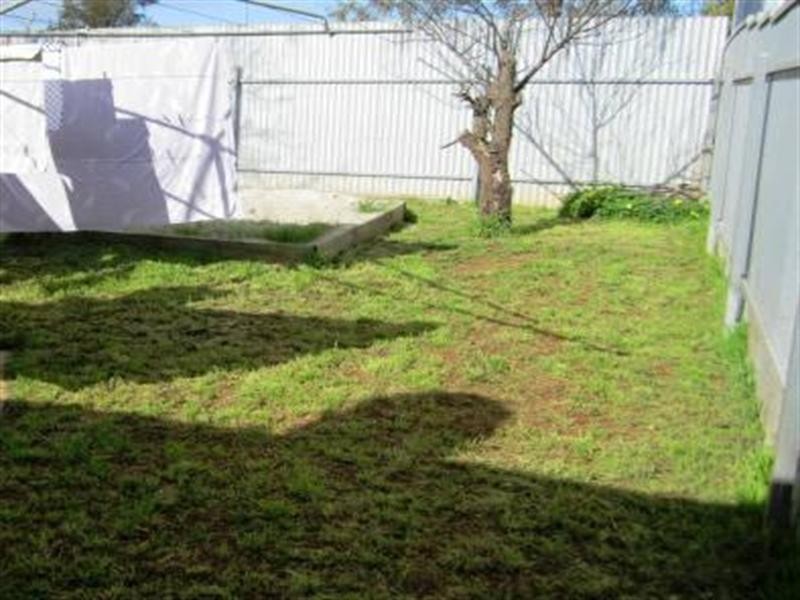 5 Warooka Crescent, Smithfield SA 5114