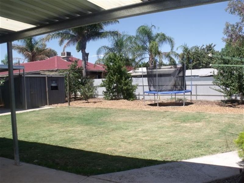 26 Lindsay Street, Elizabeth Downs SA 5113