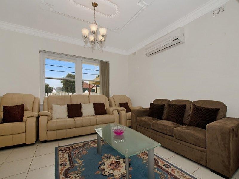 11 Glenelder Street, Findon SA 5023