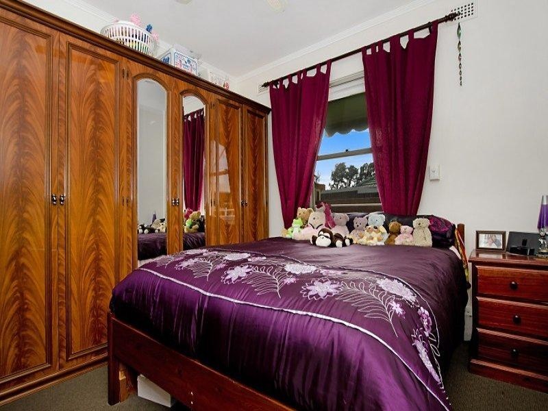 11 Glenelder Street, Findon SA 5023