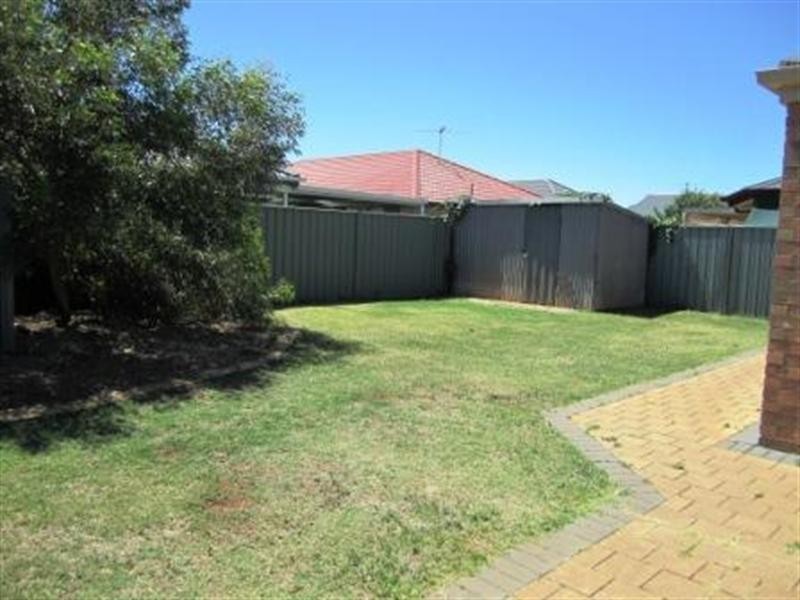 1 Dylan Close, Munno Para West SA 5115