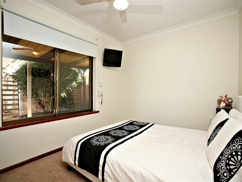 6 Roberts Crescent, Hope Valley SA 5090