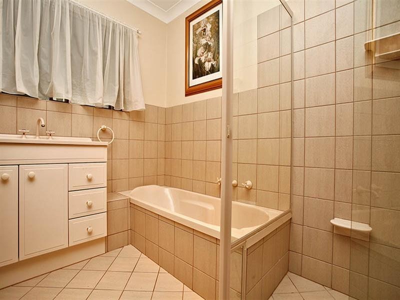 6 Roberts Crescent, Hope Valley SA 5090