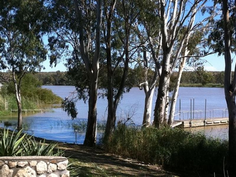 9 Victoria Street, Swan Reach SA 5354