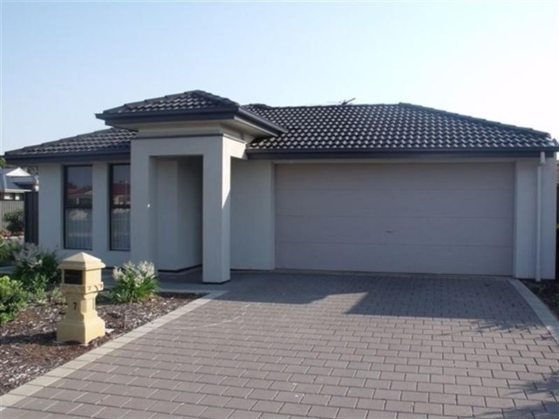 7 Almond Circuit, Munno Para West SA 5115