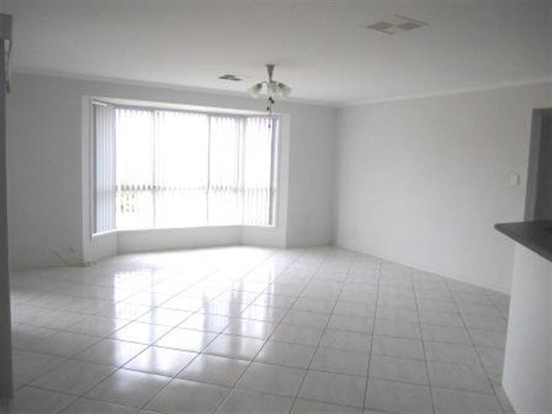 17 Lakeland Road, Munno Para West SA 5115