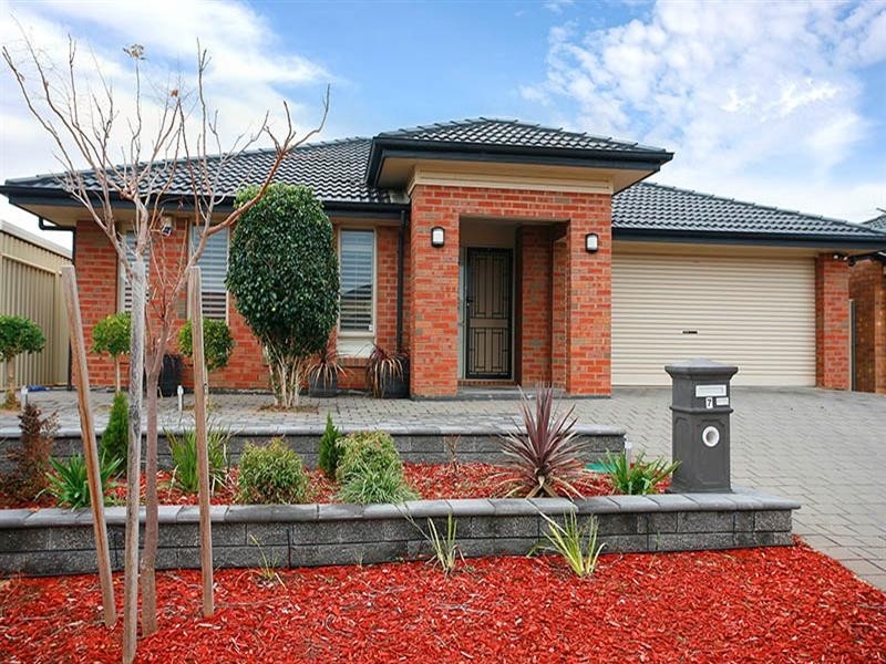 7 Navigator Parade, Smithfield SA 5114