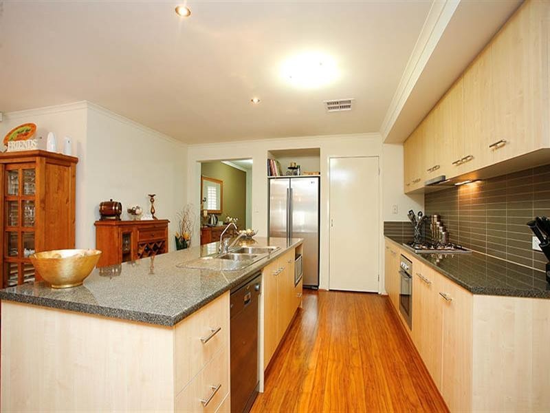 7 Navigator Parade, Smithfield SA 5114