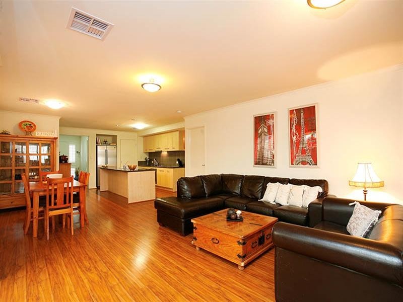 7 Navigator Parade, Smithfield SA 5114