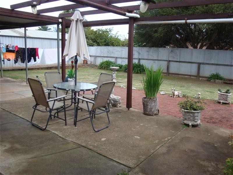 7 Mora Crescent, Smithfield SA 5114