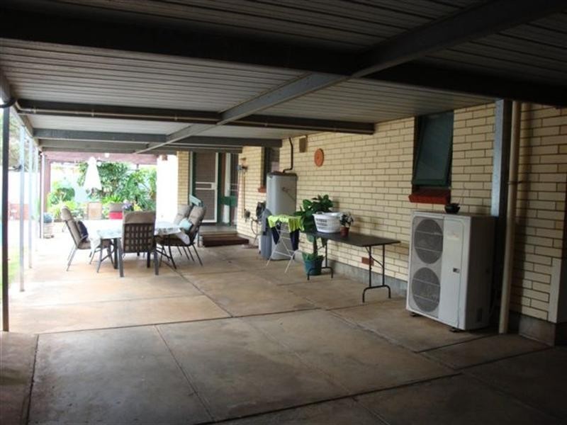 7 Mora Crescent, Smithfield SA 5114