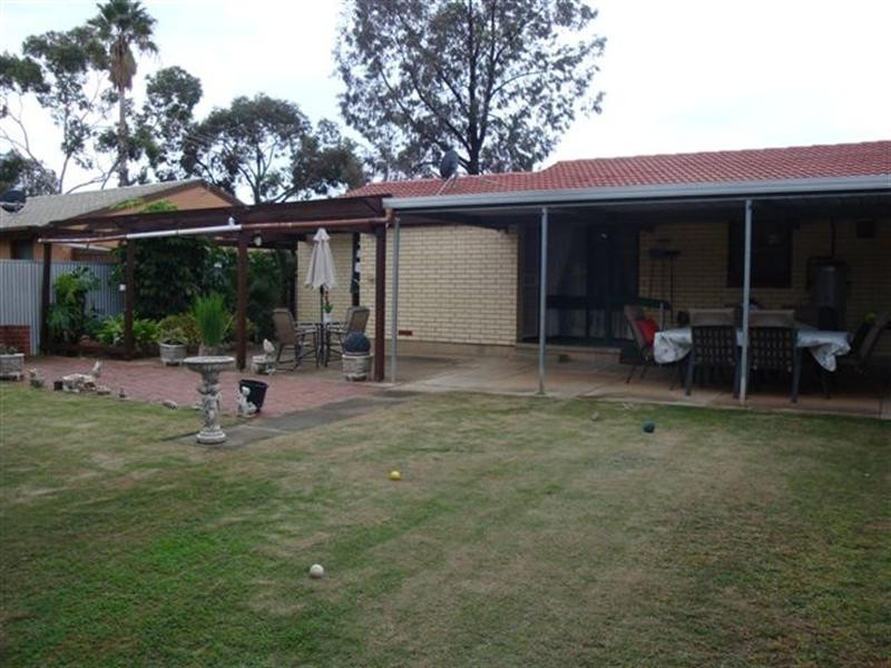 7 Mora Crescent, Smithfield SA 5114