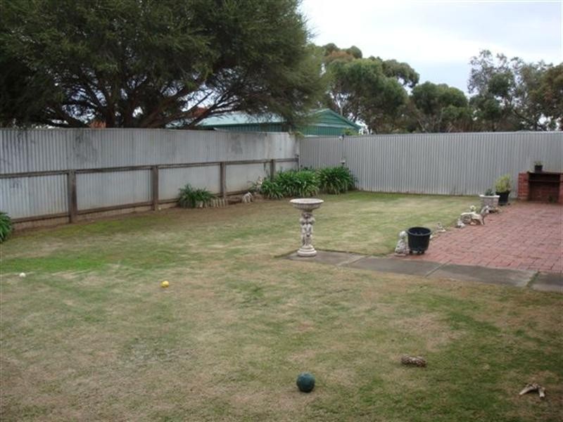 7 Mora Crescent, Smithfield SA 5114