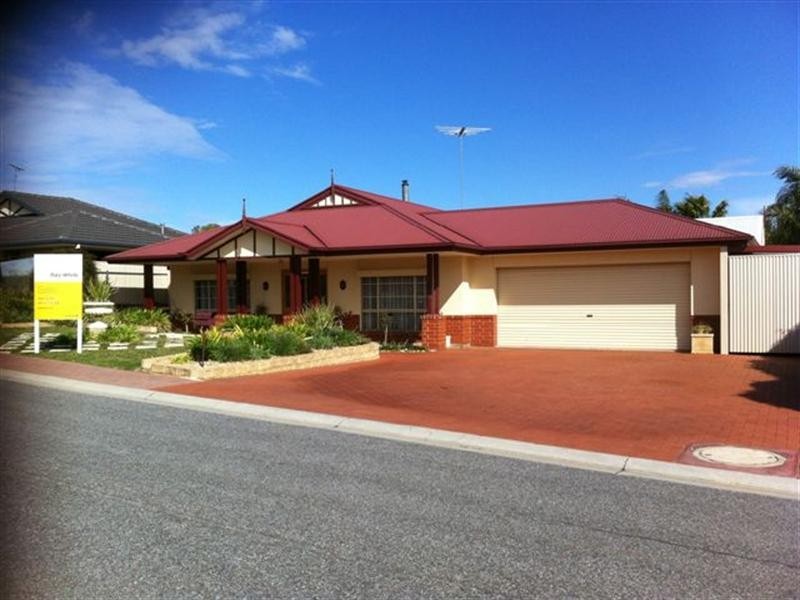 8 Lancelot Street, Blakeview SA 5114