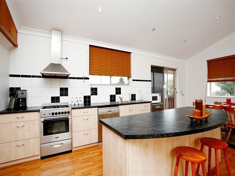 1 Erica Street, Tea Tree Gully SA 5091