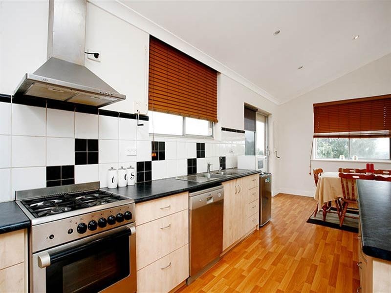 1 Erica Street, Tea Tree Gully SA 5091