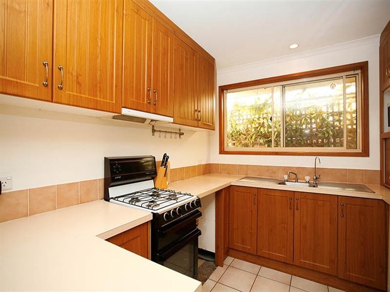 33 Moir Street, Smithfield SA 5114