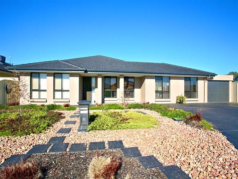 9 Barossa Drive, Munno Para West SA 5115