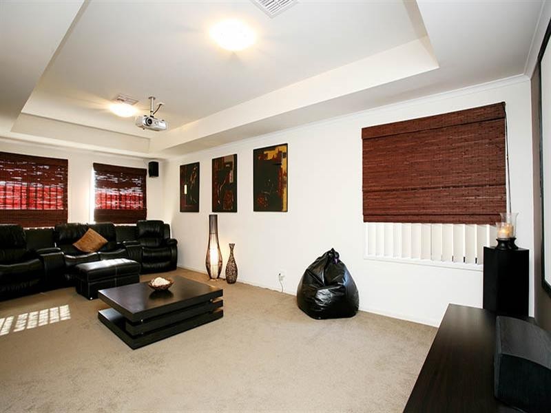 9 Barossa Drive, Munno Para West SA 5115