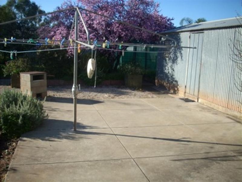 16 Oldham Road, Elizabeth Vale SA 5112