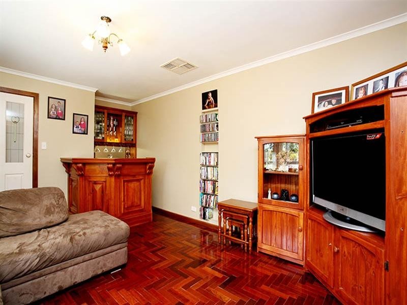 2 Orietta Court, Angle Vale SA 5117