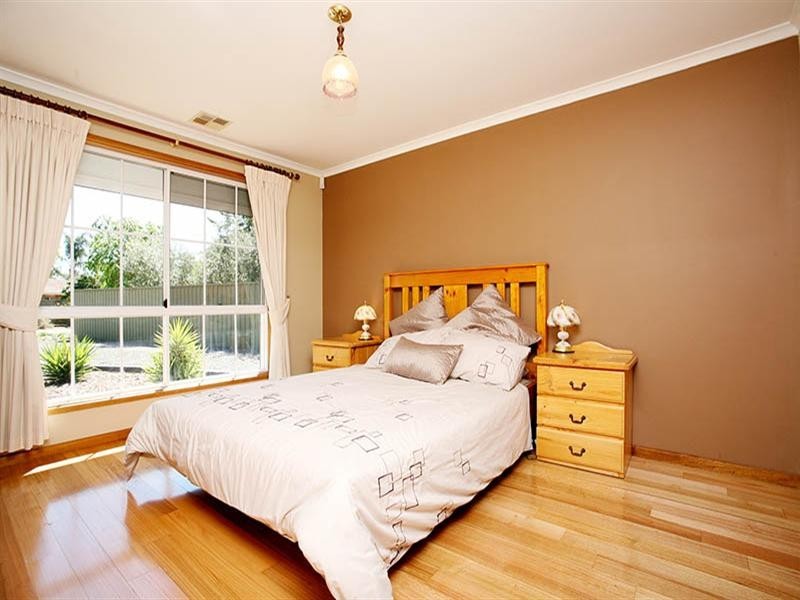 2 Orietta Court, Angle Vale SA 5117