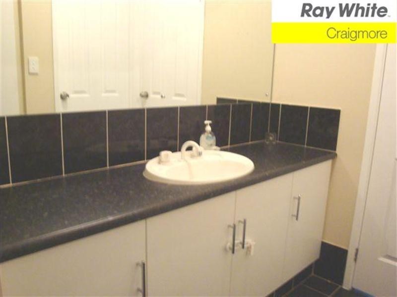 17 Dawn Close, Andrews Farm SA 5114