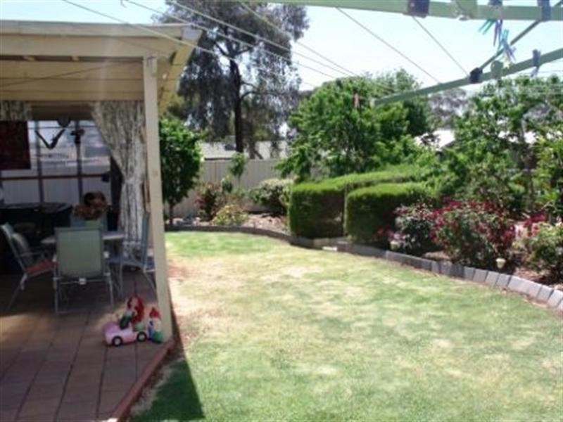 6 Tallara Crescent, Munno Para SA 5115