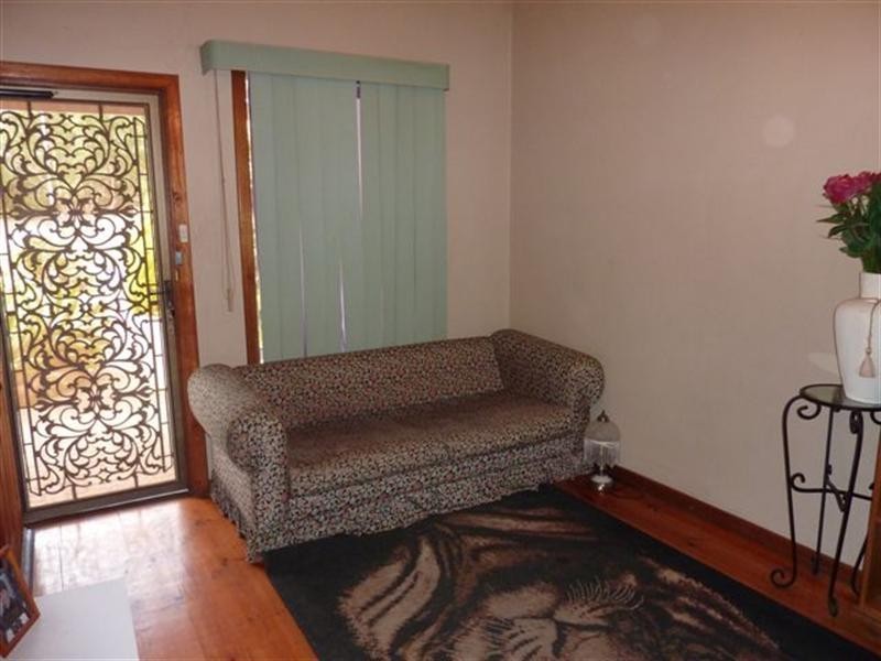 8 Hornet Crescent, Elizabeth East SA 5112