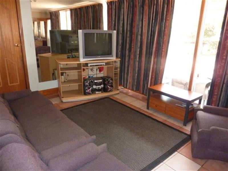 8 Hornet Crescent, Elizabeth East SA 5112