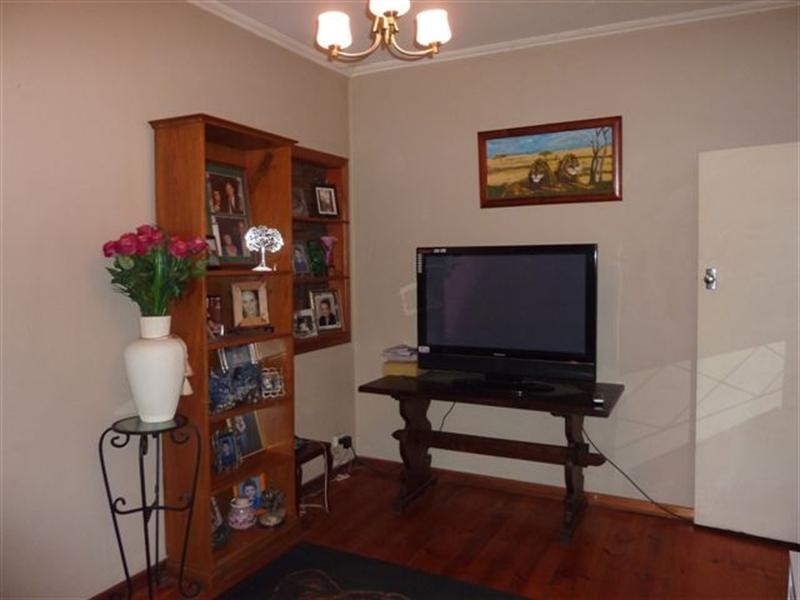 8 Hornet Crescent, Elizabeth East SA 5112