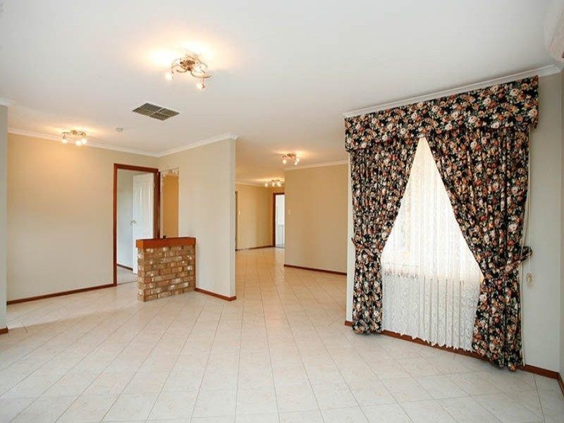 14 Higgins Road, Angle Vale SA 5117