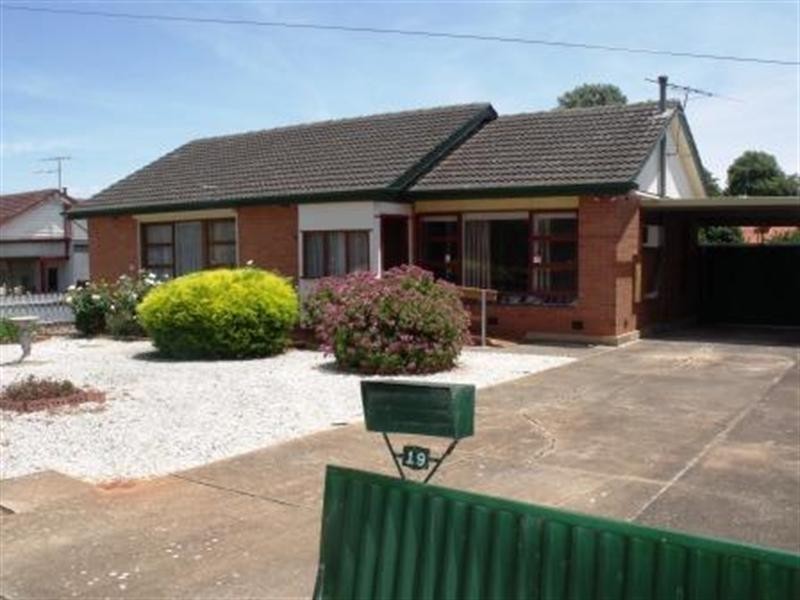 19 Kenner Street, Elizabeth Downs SA 5113
