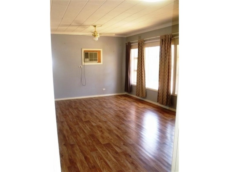 19 Kenner Street, Elizabeth Downs SA 5113