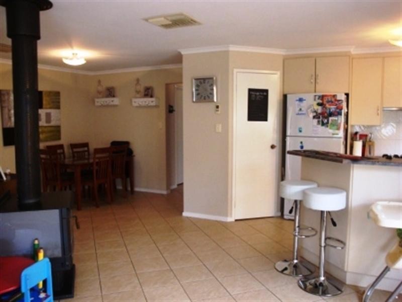 12 Dawn Close, Andrews Farm SA 5114