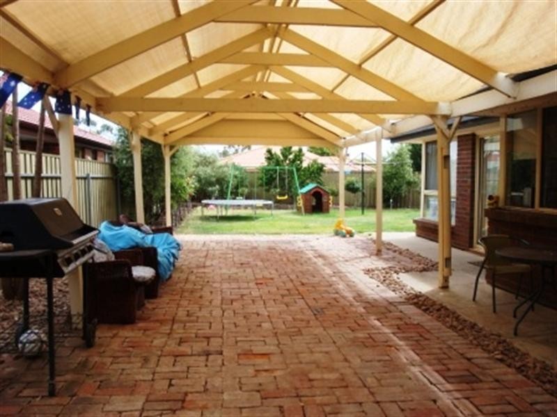 12 Dawn Close, Andrews Farm SA 5114