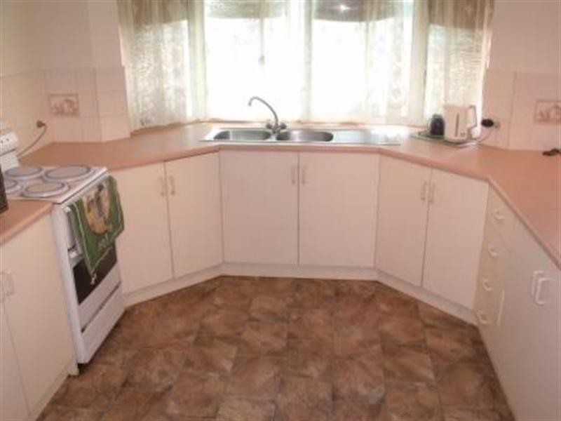 3 Sarah Candace, Munno Para West SA 5115