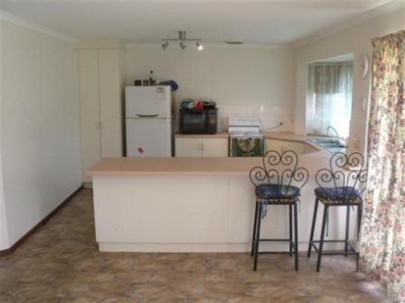 3 Sarah Candace, Munno Para West SA 5115