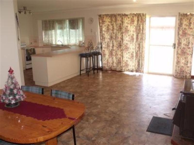 3 Sarah Candace, Munno Para West SA 5115