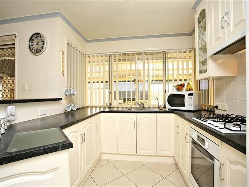 96 President Avenue, Andrews Farm SA 5114