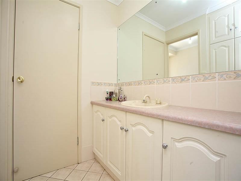 96 President Avenue, Andrews Farm SA 5114