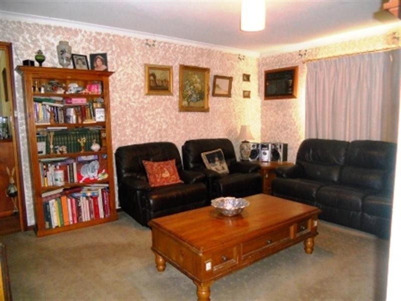 12 Parachillna Court, Smithfield SA 5114