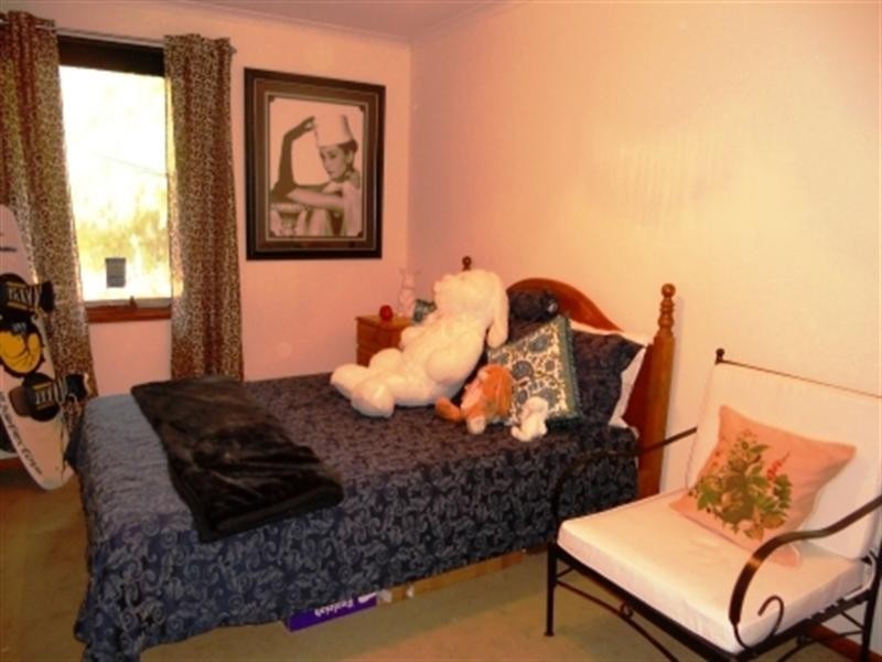 12 Parachillna Court, Smithfield SA 5114