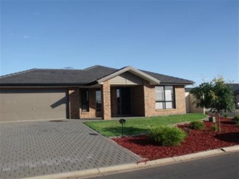2 Overlander Way, Smithfield SA 5114