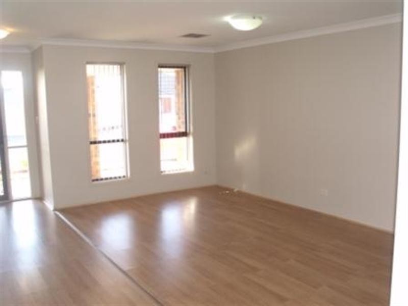 2 Overlander Way, Smithfield SA 5114