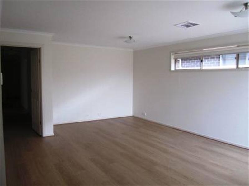 9 Whiteley Street, Munno Para SA 5115